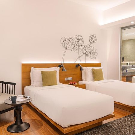 Jetwing Colombo Seven Hotel Exterior photo