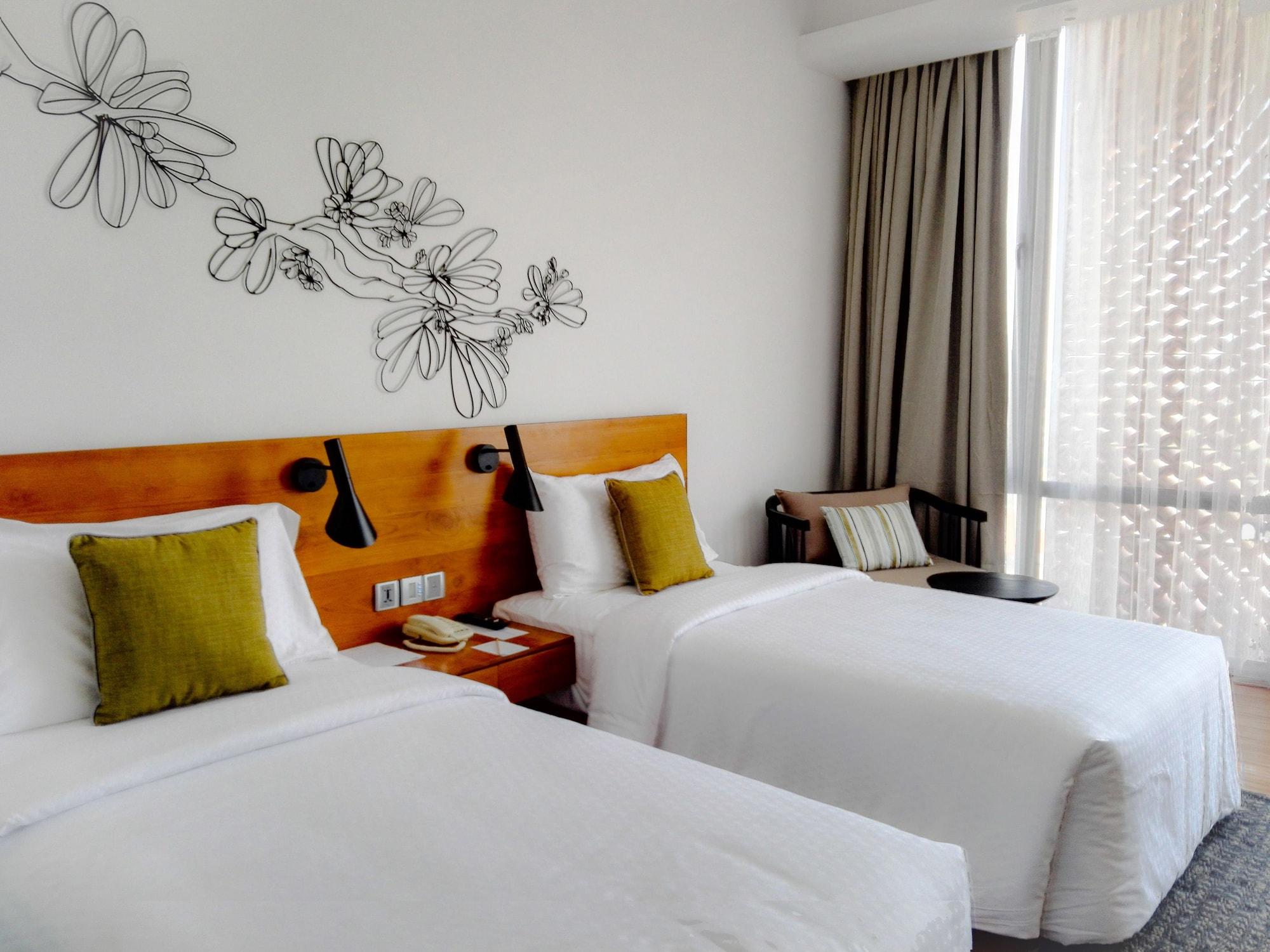 Jetwing Colombo Seven Hotel Exterior photo