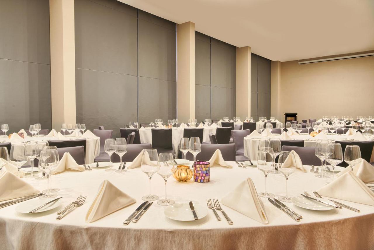 Jetwing Colombo Seven Hotel Exterior photo