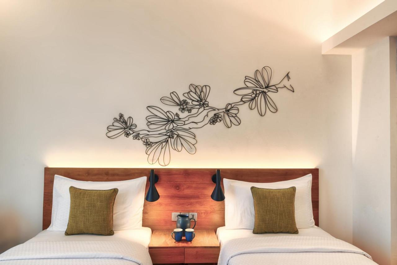 Jetwing Colombo Seven Hotel Exterior photo