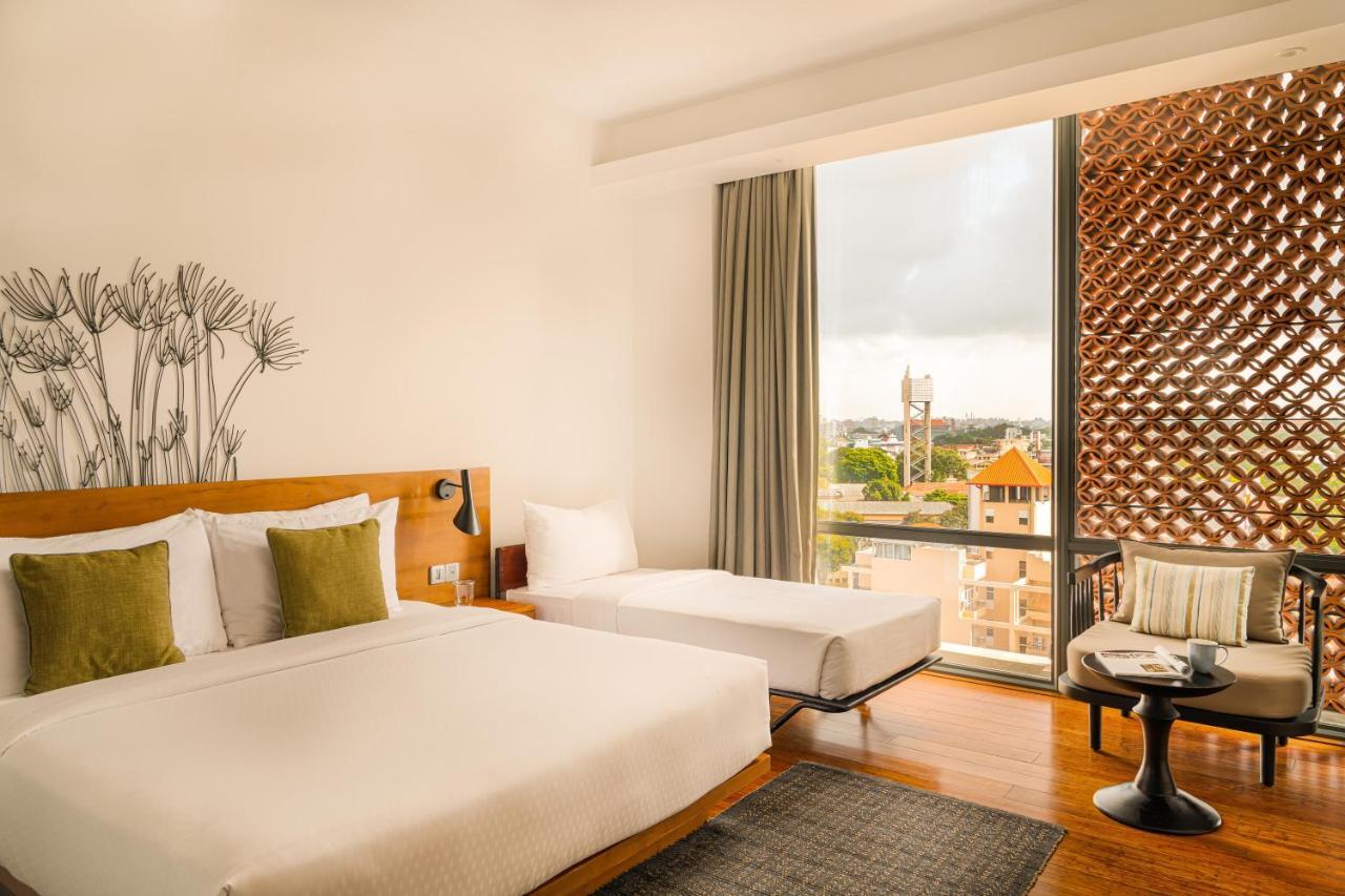 Jetwing Colombo Seven Hotel Exterior photo